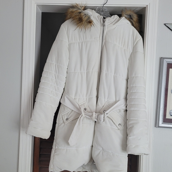 **SALE- ENDS CYBER MONDAY** INC Hooded VELVET PUFFER COAT WITH FAUX FUR - Picture 3 of 10